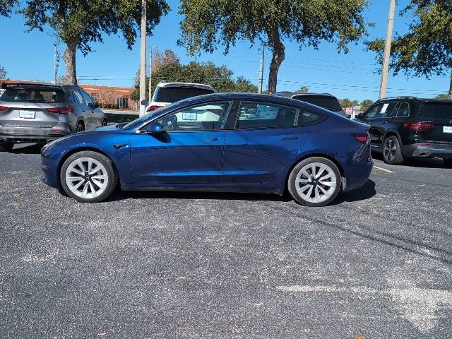 Used 2023 Tesla Model 3 Standard Range image 3