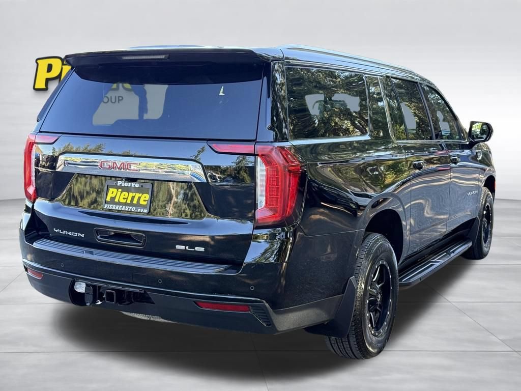 Used 2023 GMC Yukon XL SLE w/ Gmc Pro Safety Plus Package AWD/4WD image 7