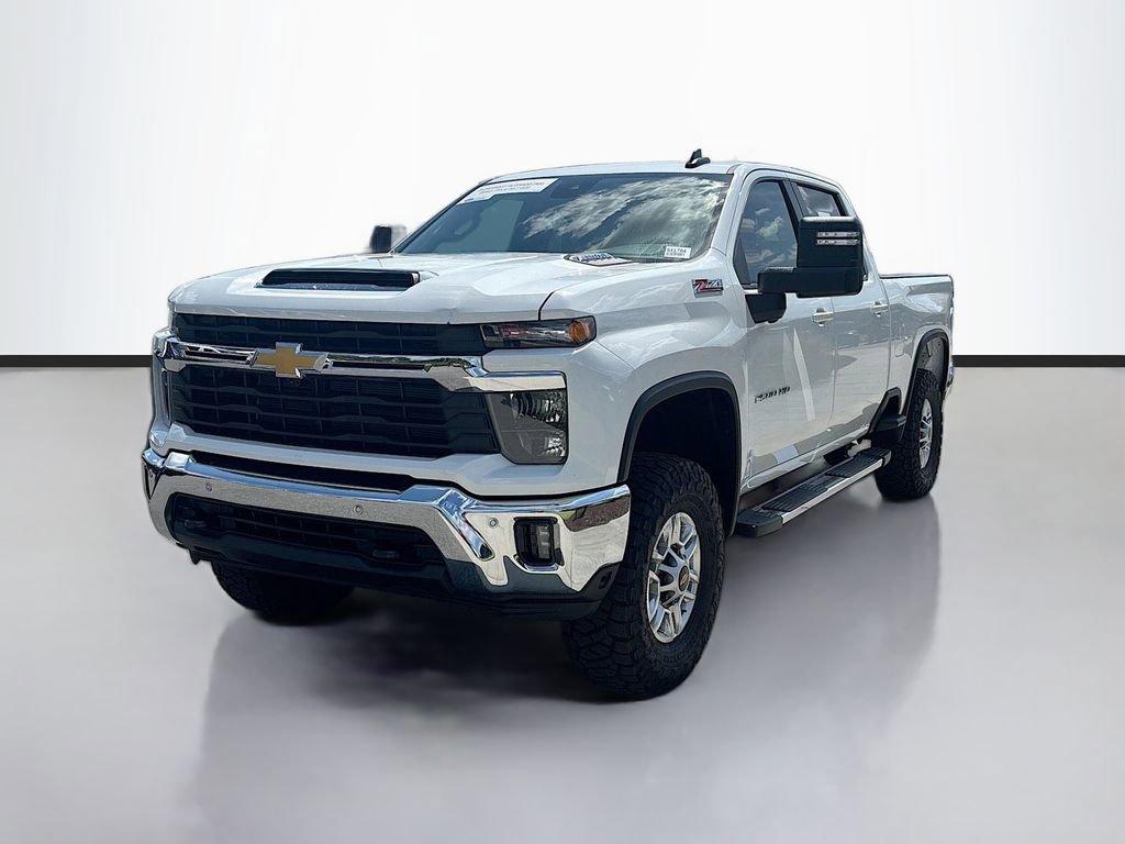 Used 2025 Chevrolet Silverado 2500 LT w/ Safety Package AWD/4WD image 7