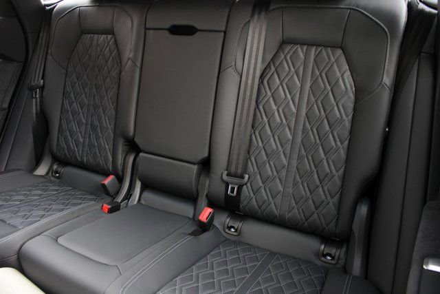 New 2025 Audi SQ5 Premium Plus AWD/4WD image 19