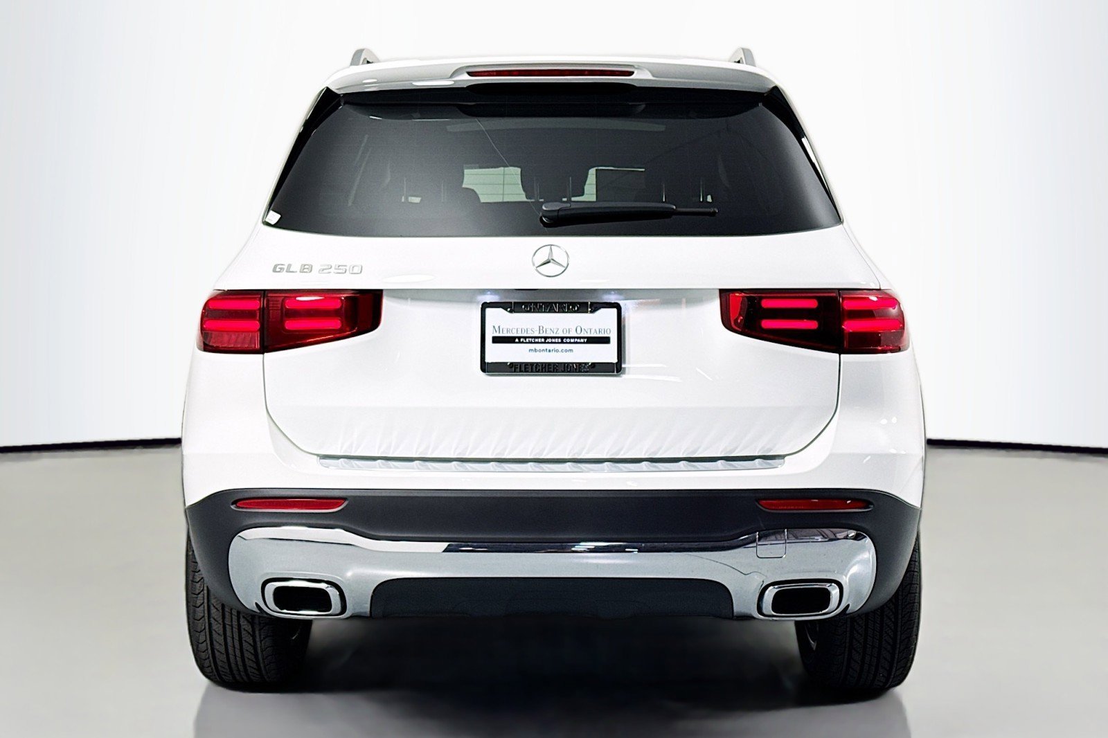 New 2026 Mercedes-Benz GLB 250 image 3