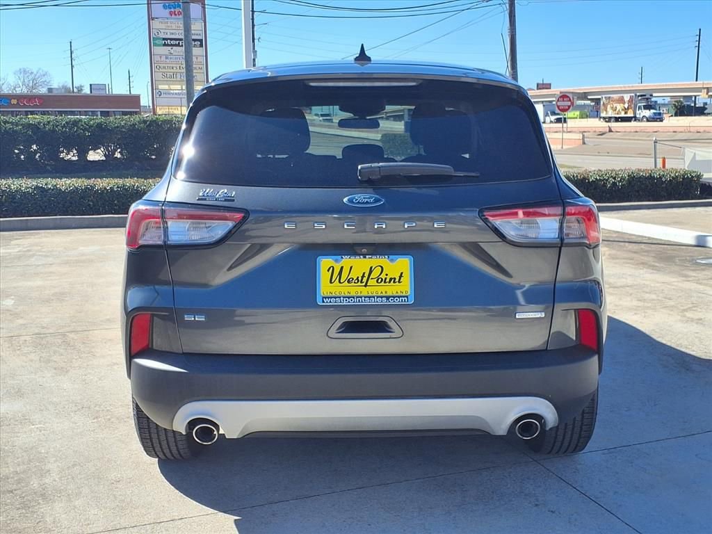 Used 2020 Ford Escape SE image 5