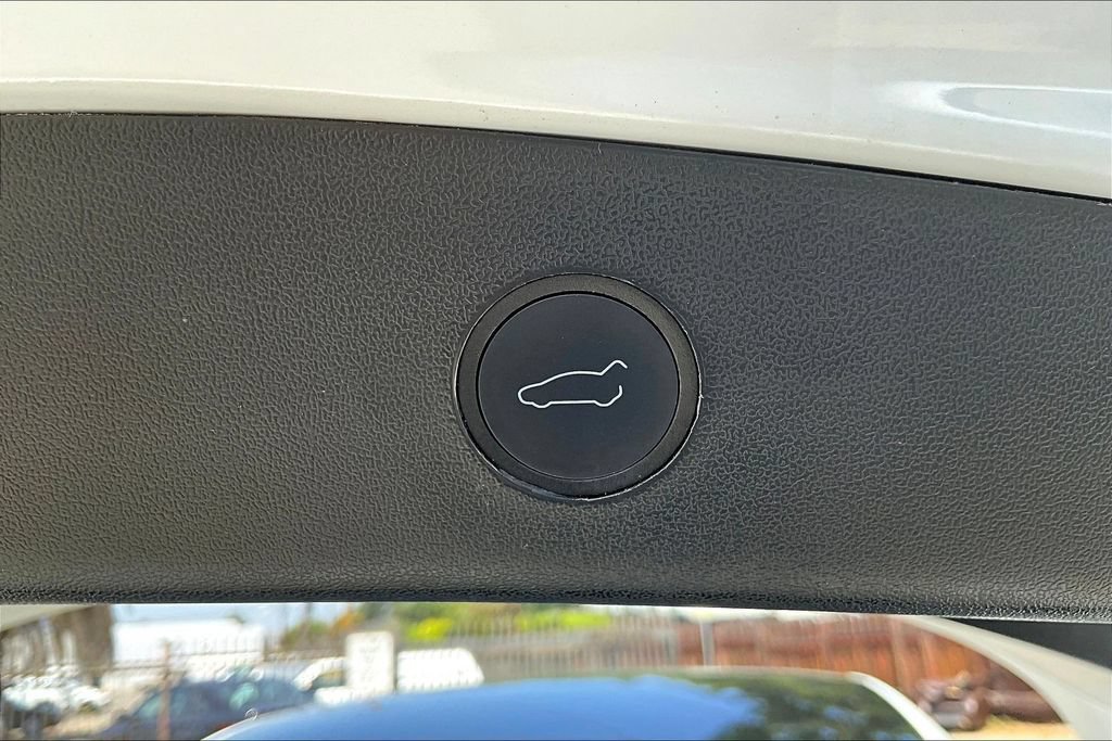 Used 2022 Tesla Model 3 Performance AWD/4WD image 25