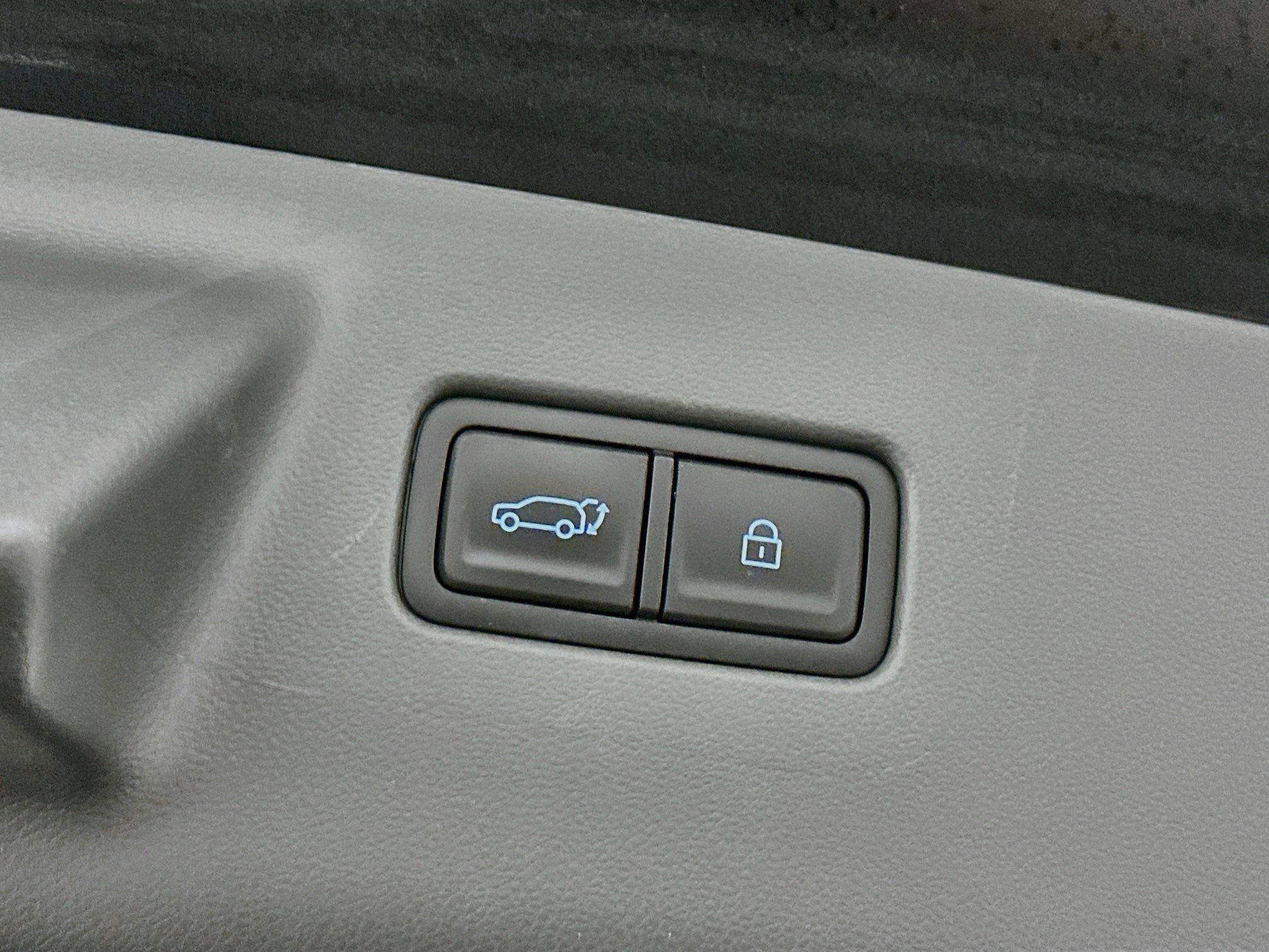 Used 2026 Hyundai Santa Fe SEL AWD/4WD image 32