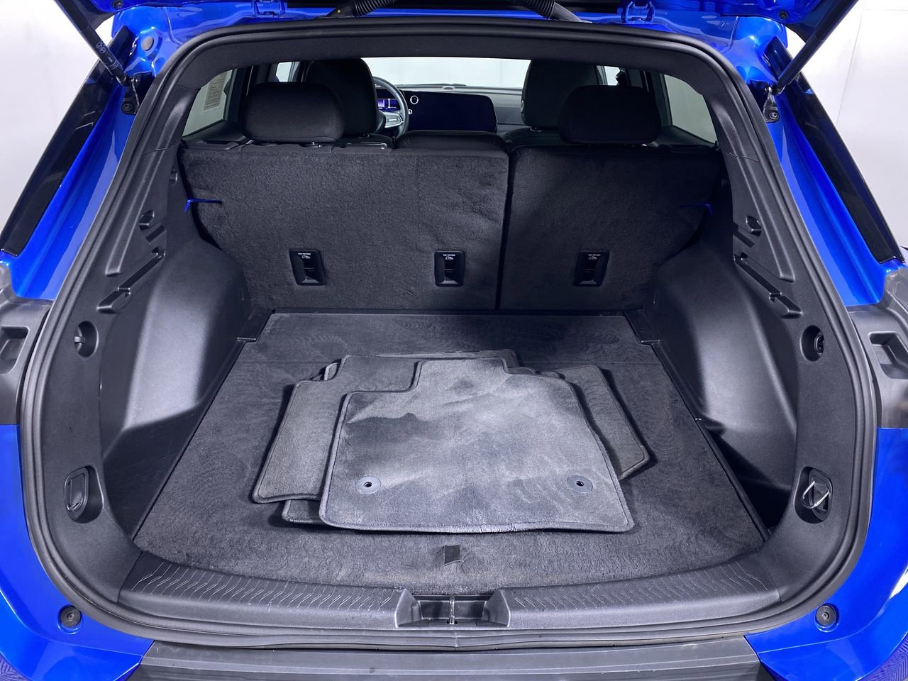 Certified 2025 Chevrolet Equinox EV LT FWD image 26