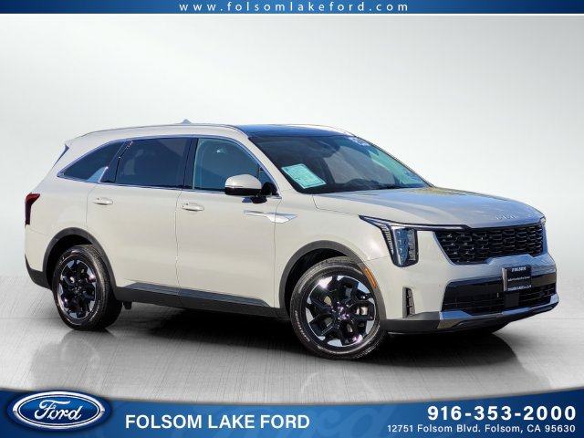 Used 2024 Kia Sorento S w/ Panoramic Sunroof Package