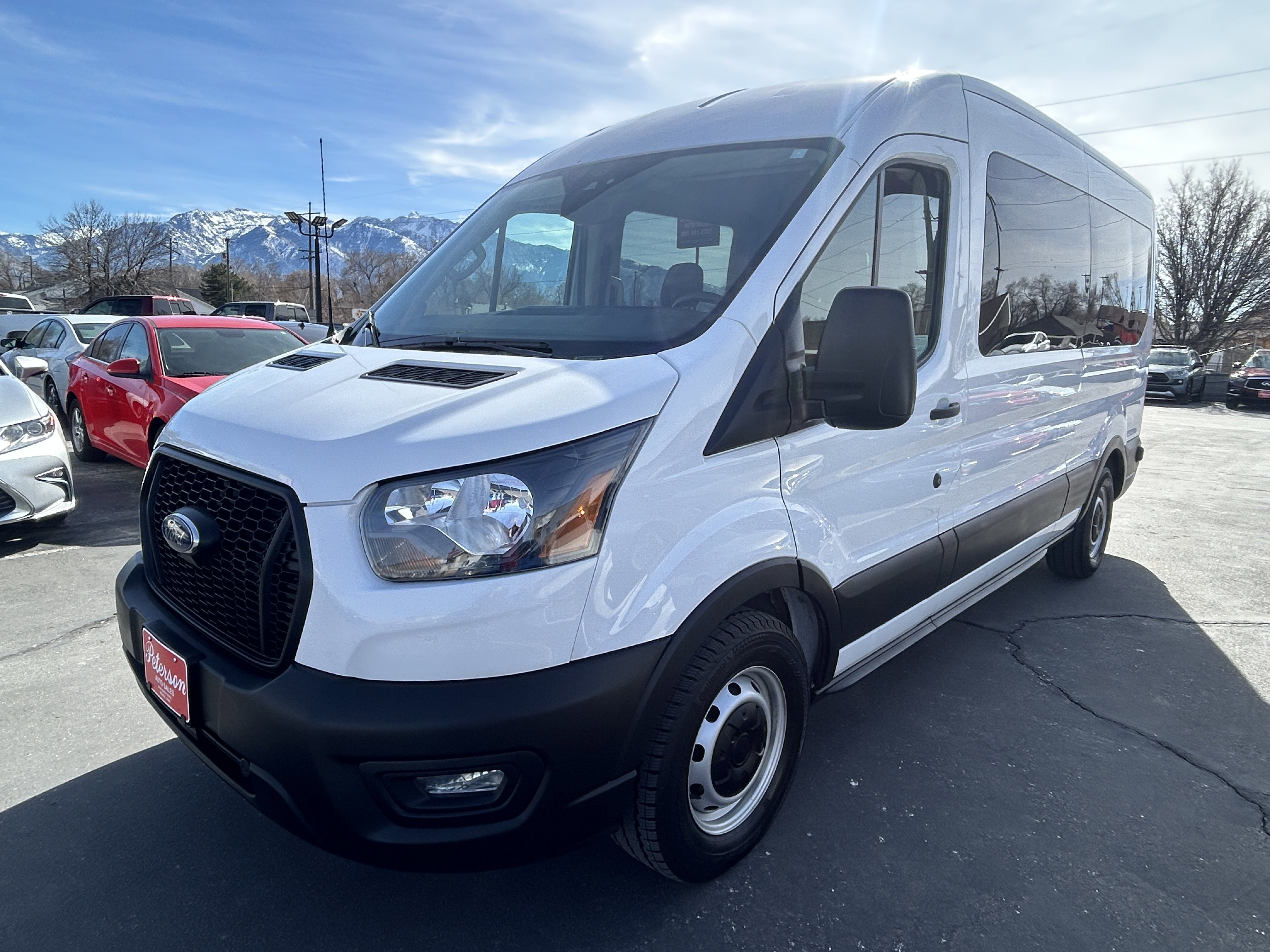 Used 2022 Ford Transit 350 XLT image 2