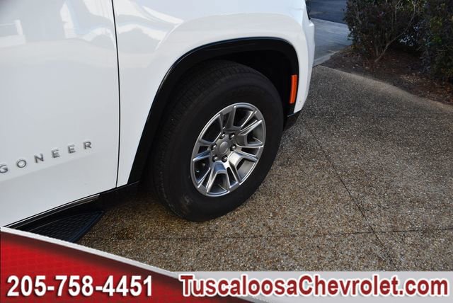 Used 2024 Jeep Wagoneer 4WD image 14