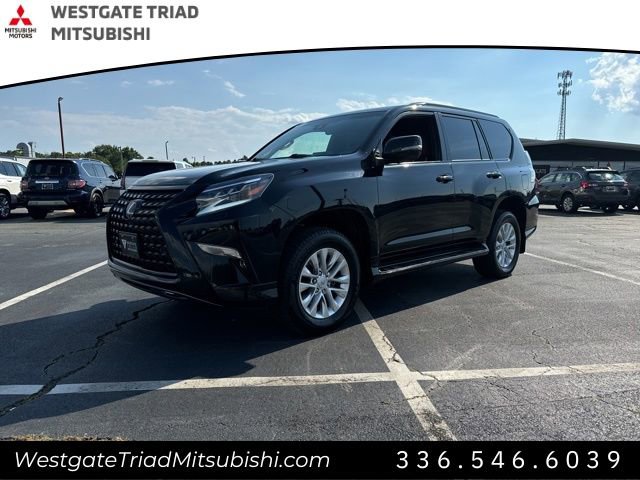 Used 2023 Lexus GX 460 Premium w/ Premium Package image 3