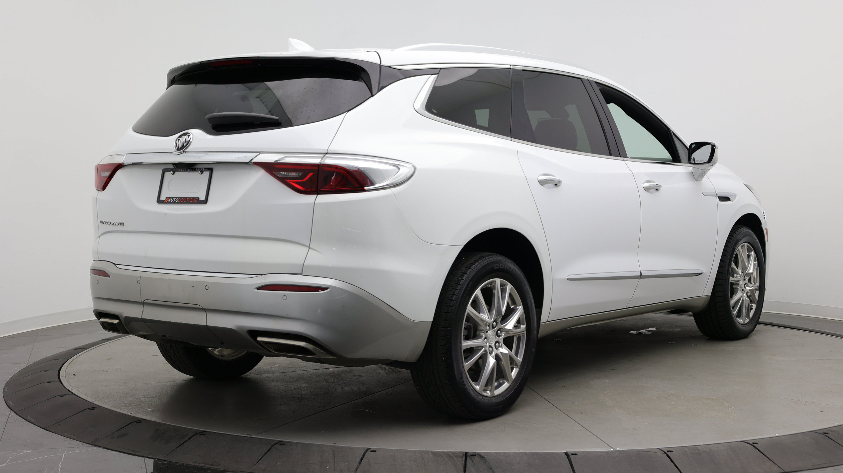 Used 2022 Buick Enclave Premium FWD image 8
