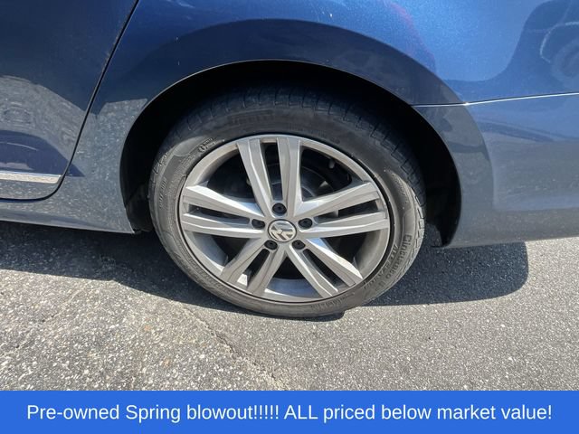 Used 2017 Volkswagen Jetta SEL FWD image 9