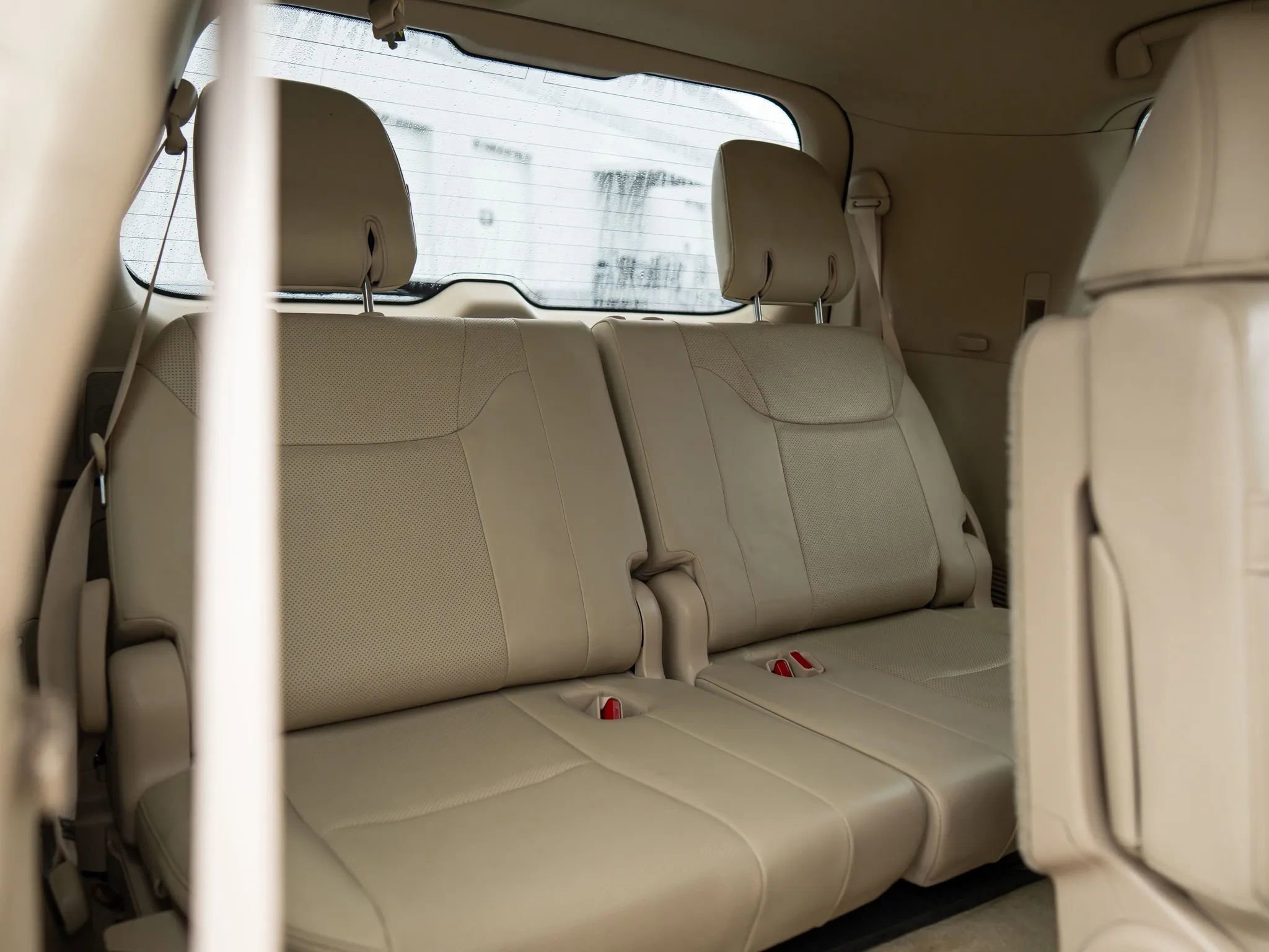 Used 2017 Lexus LX 570 4WD w/ Luxury Package image 23
