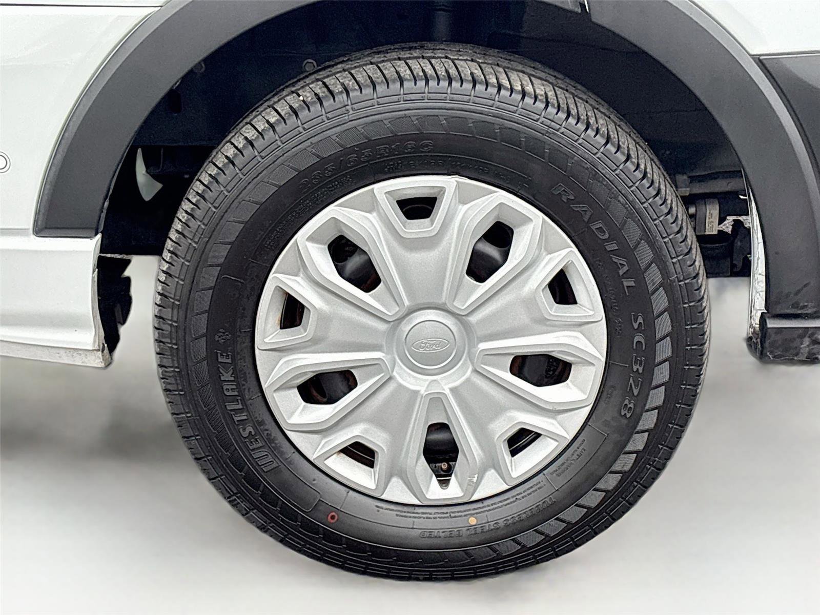 Used 2023 Ford Transit 350 XLT image 31