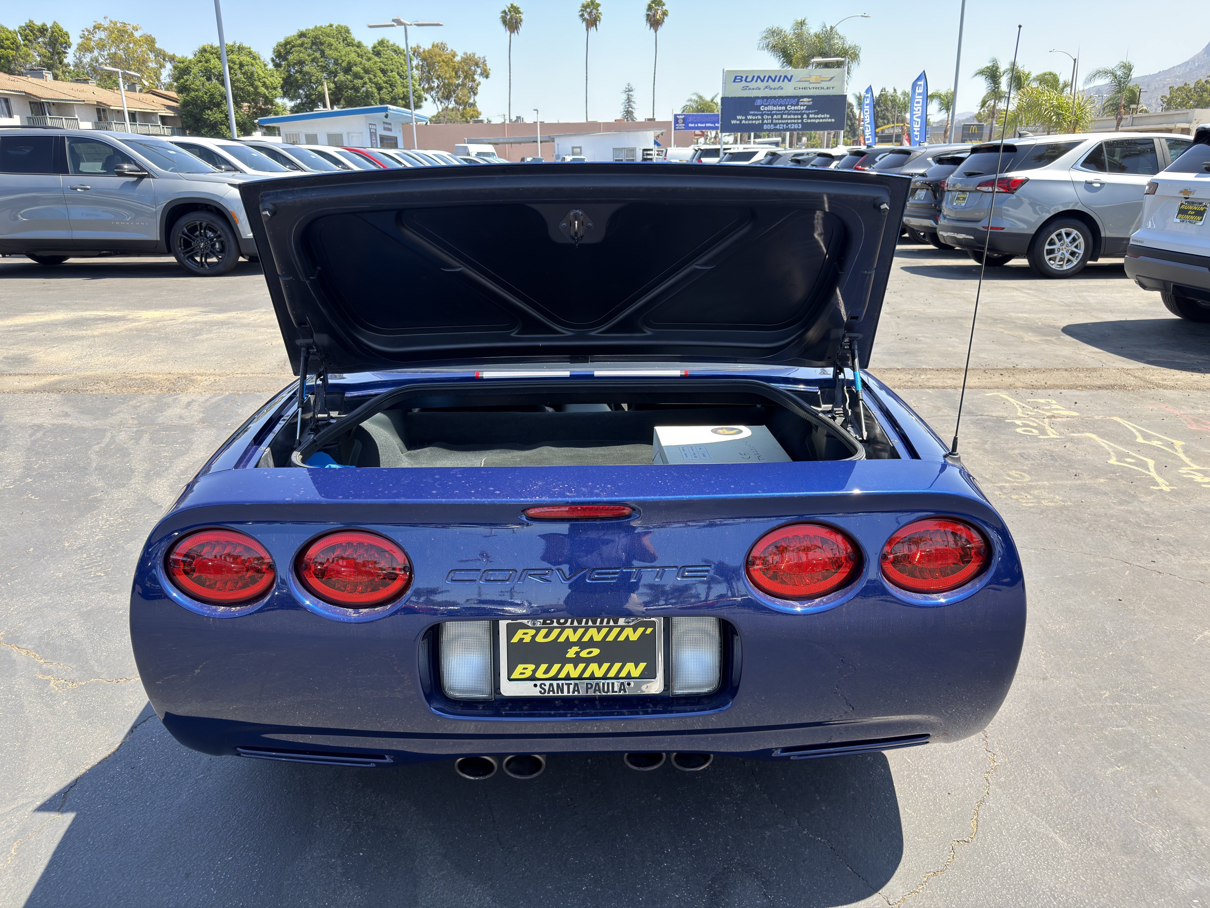 Used 2004 Chevrolet Corvette Z06 w/ Z06 Preferred Equipment Group RWD image 12