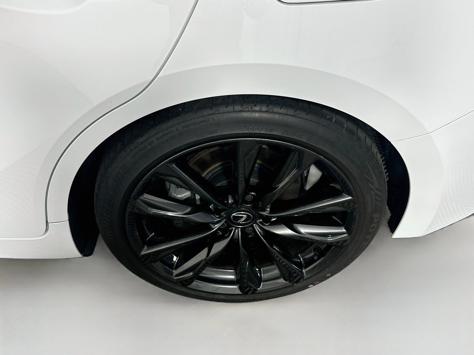 Used 2025 Lexus IS 350 F Sport RWD image 11
