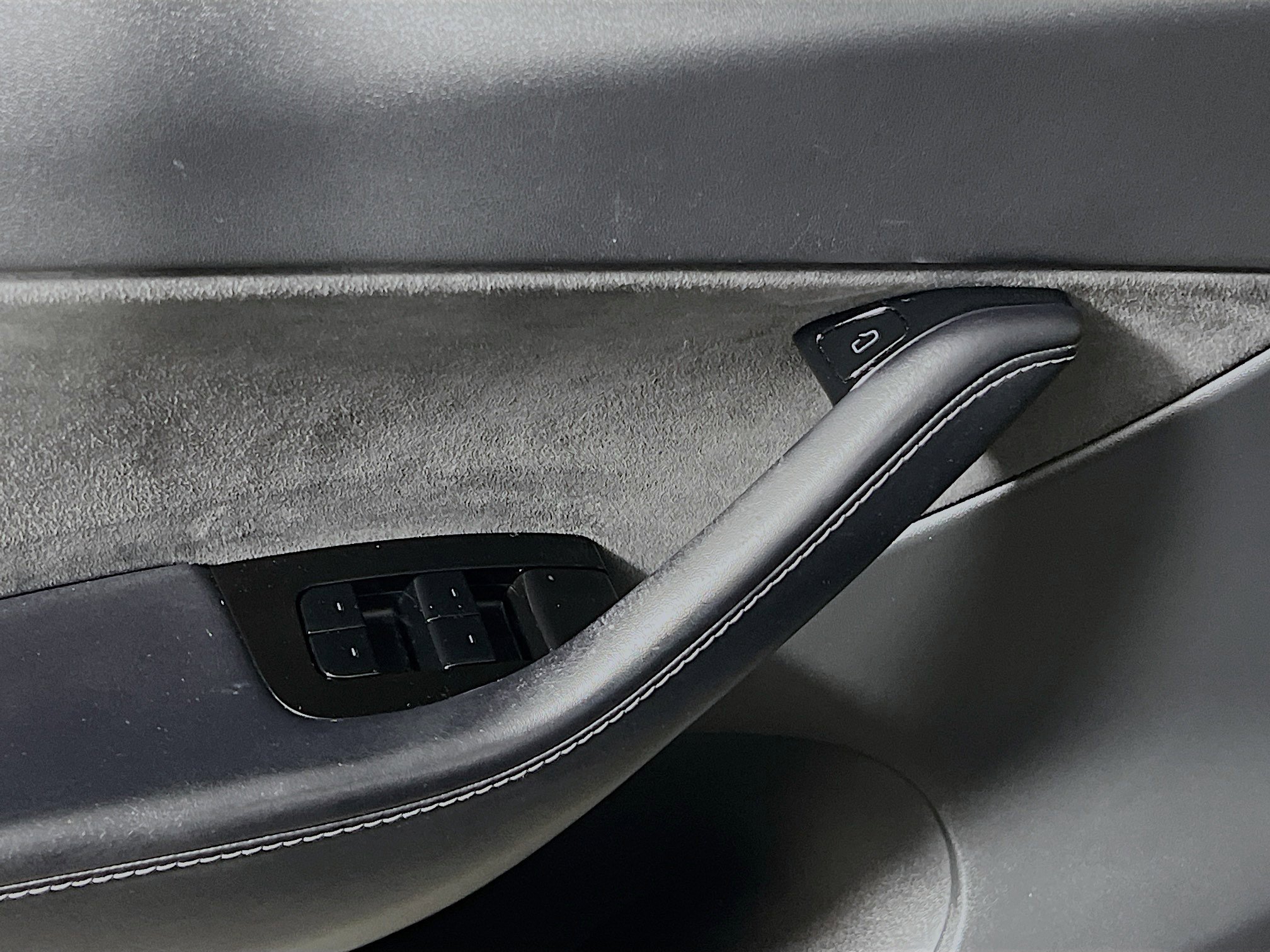 Used 2020 Tesla Model Y Long Range image 17