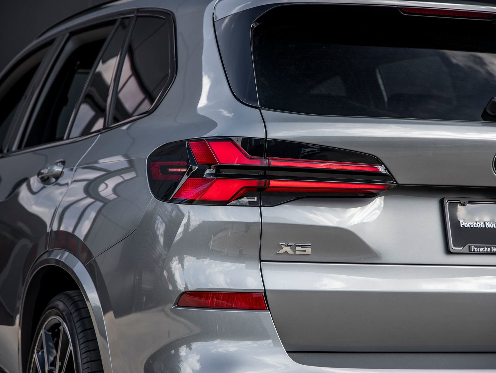 Used 2026 BMW X5 M60i w/ Climate Comfort Package image 12