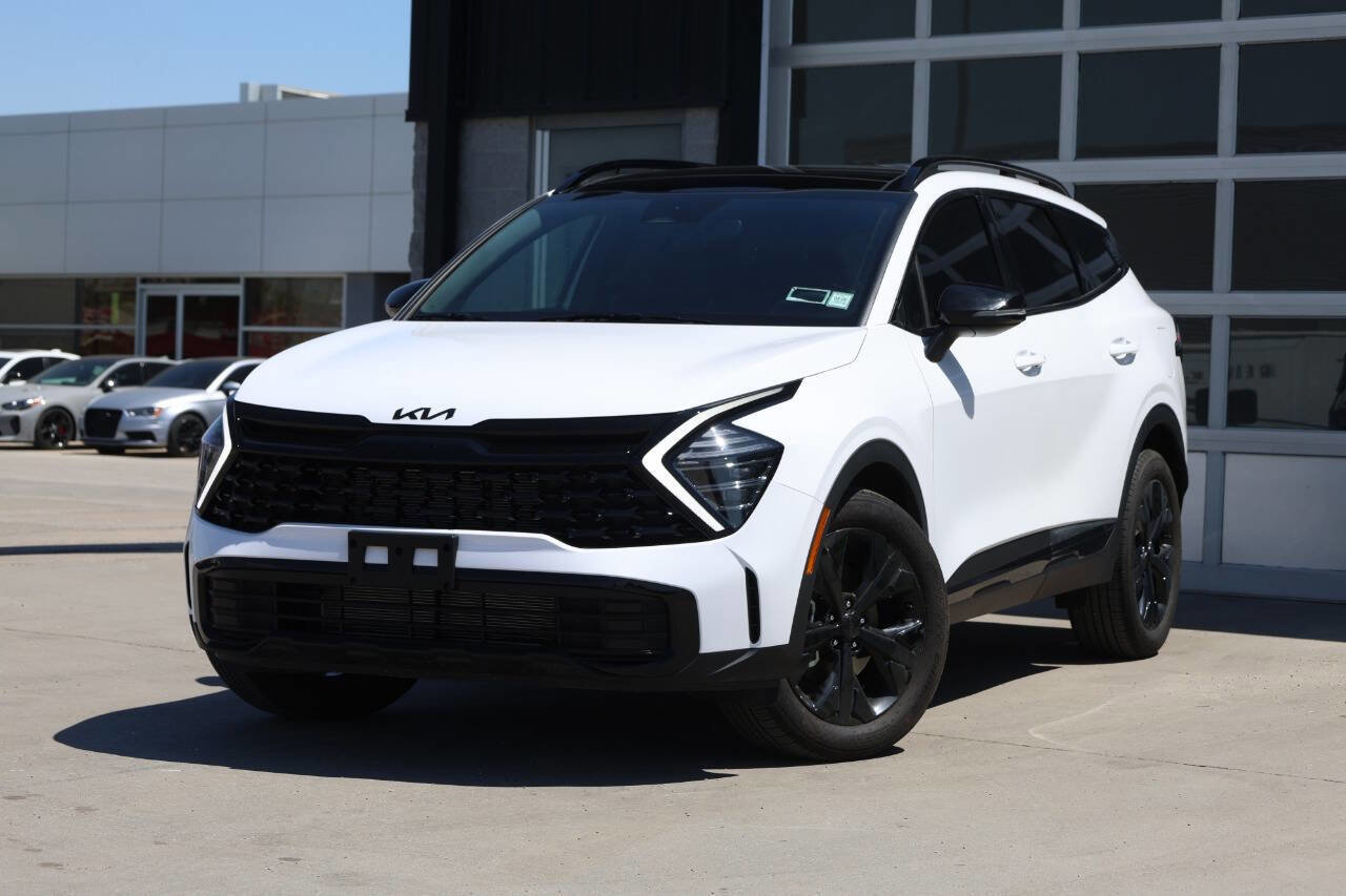 Used 2025 Kia Sportage X-Line w/ Premium Package AWD/4WD image 3
