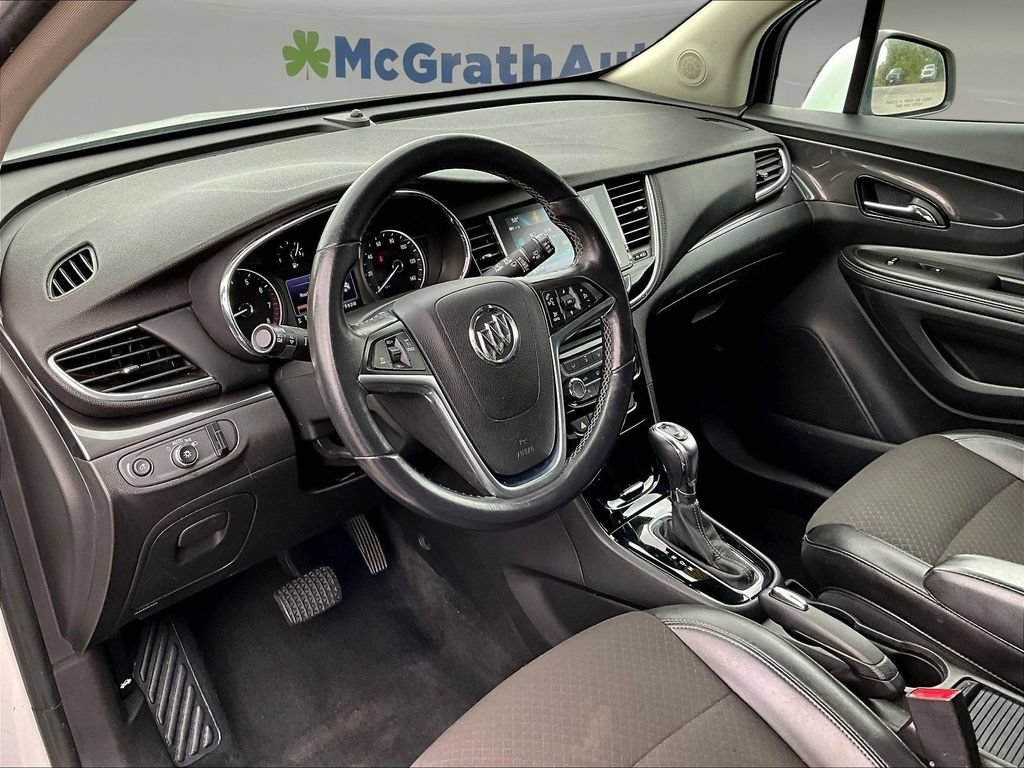 Used 2020 Buick Encore Preferred FWD image 17