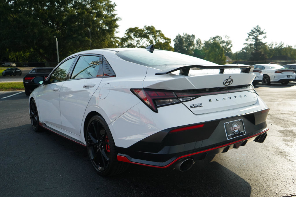 Used 2025 Hyundai Elantra N FWD image 3
