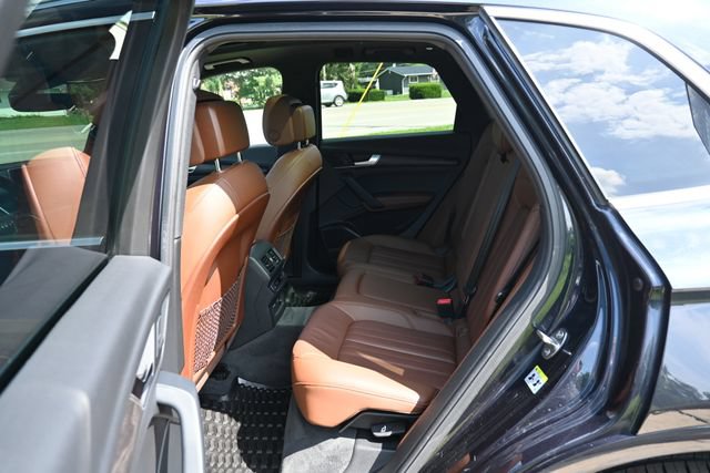 Used 2020 Audi Q5 2.0T Premium Plus w/ Premium Plus Package AWD/4WD image 24