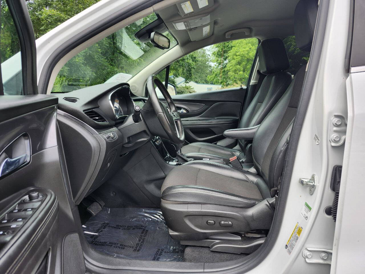 Used 2019 Buick Encore Preferred FWD image 4