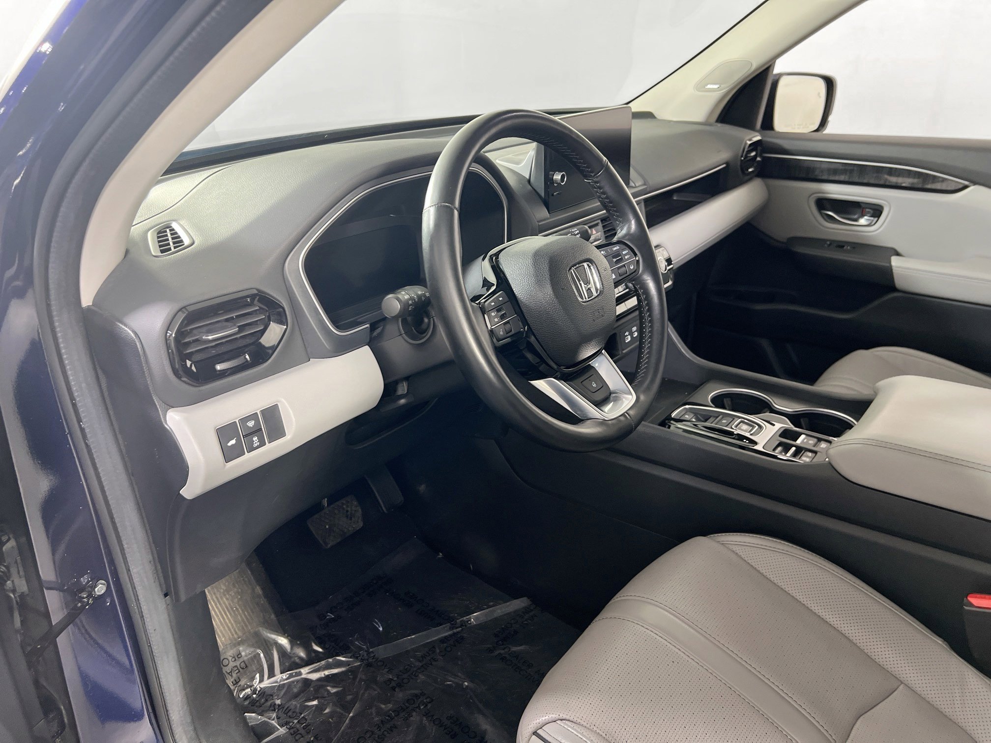 Used 2024 Honda Pilot Elite image 9