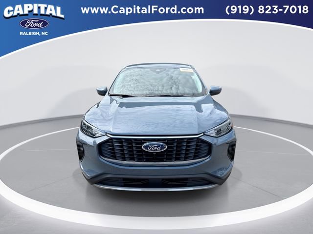 Certified 2023 Ford Escape Active w/ Tech Pack #2 image 3