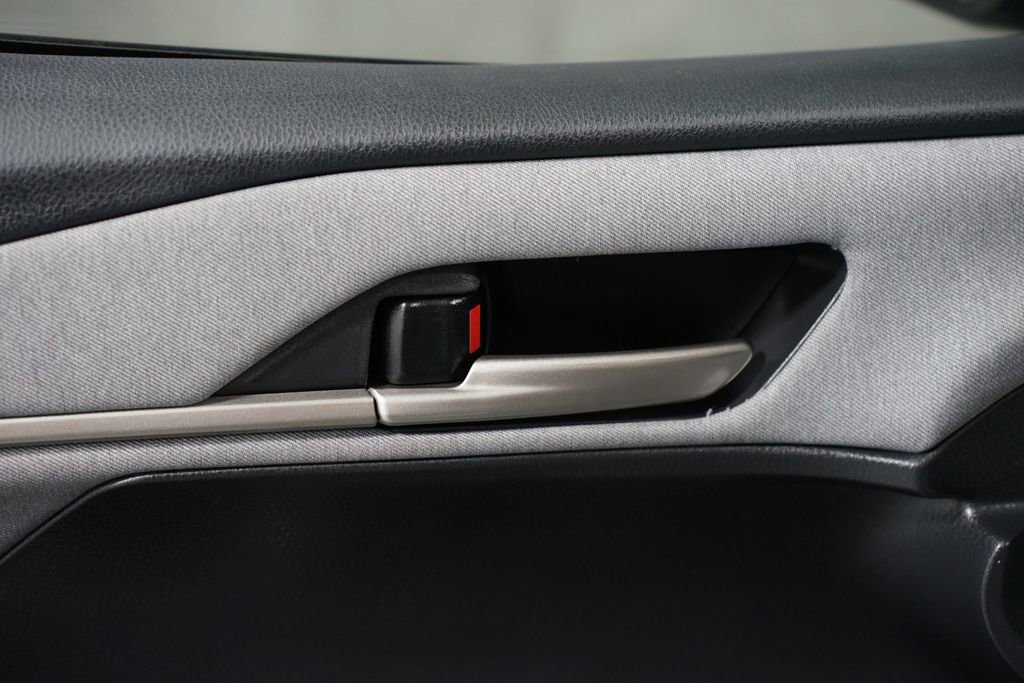 Certified 2025 Toyota Camry LE w/ Convenience Package image 32