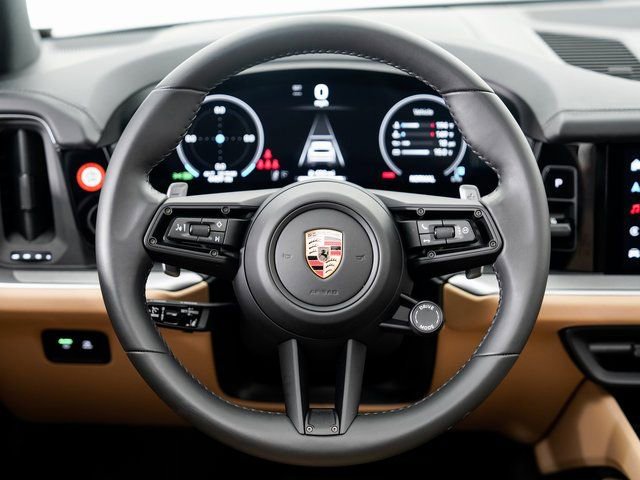 Certified 2025 Porsche Cayenne image 13