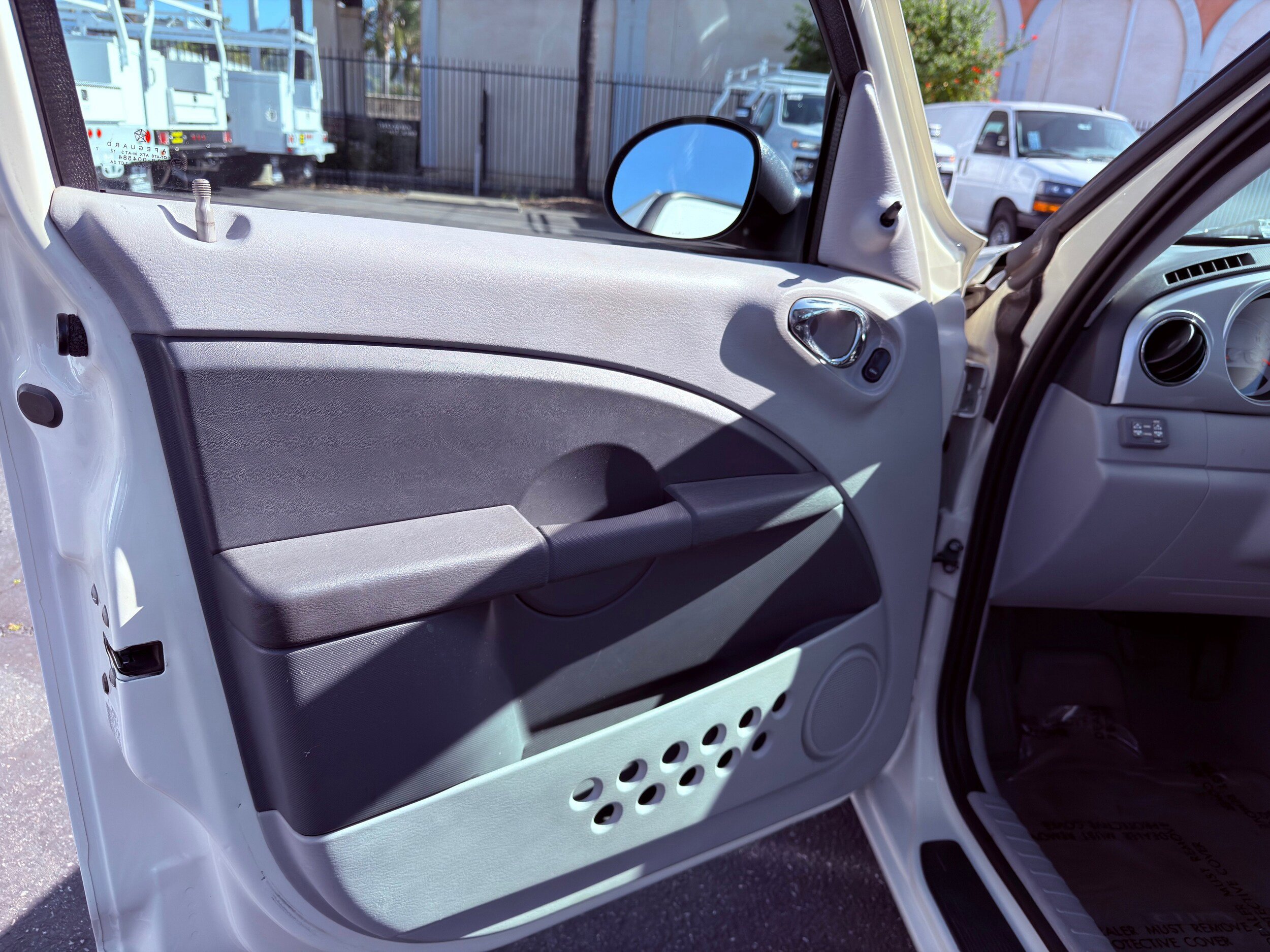 Used 2007 Chrysler PT Cruiser image 51