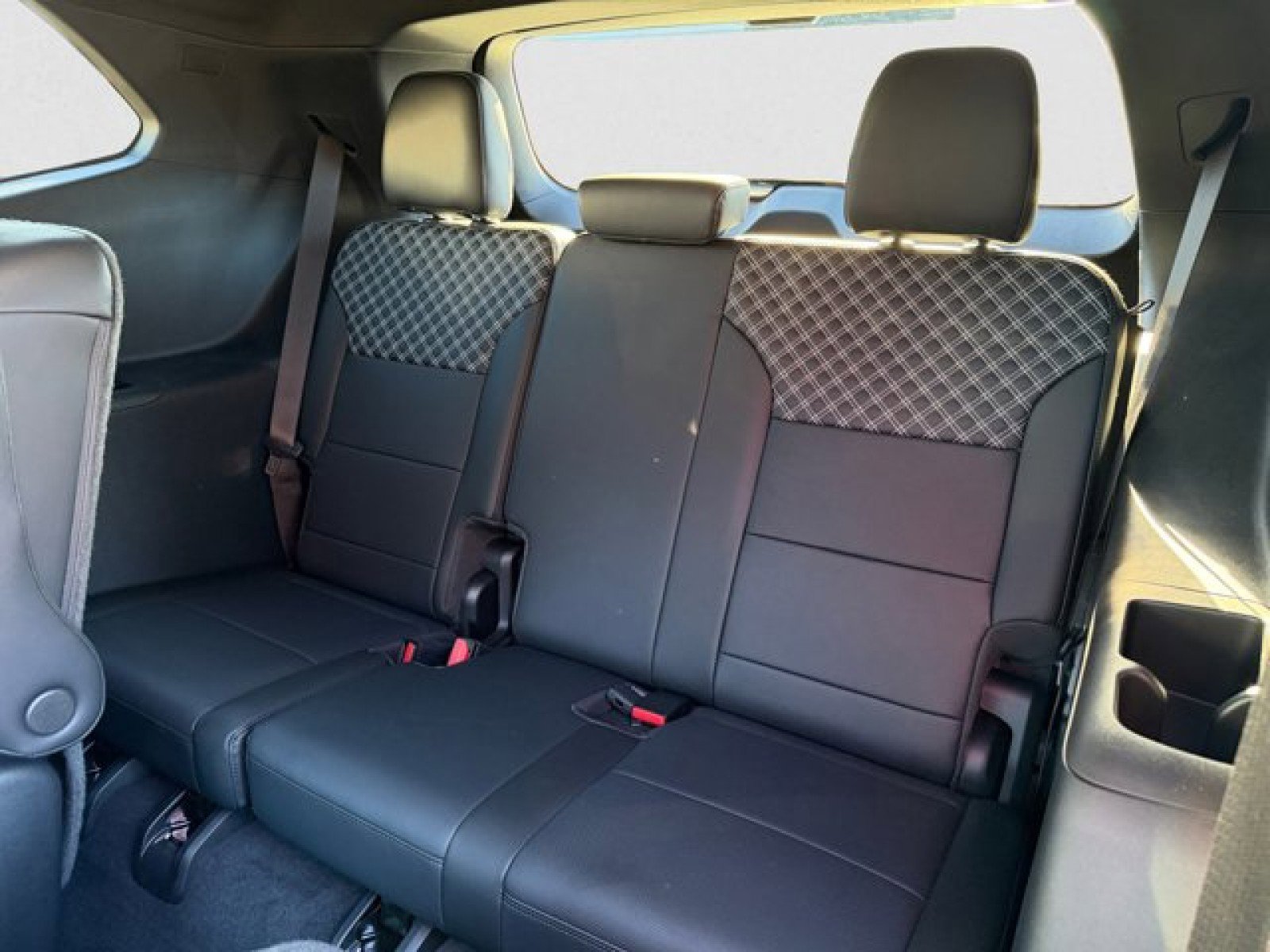 Used 2024 GMC Acadia Denali w/ Super Cruise Package image 19