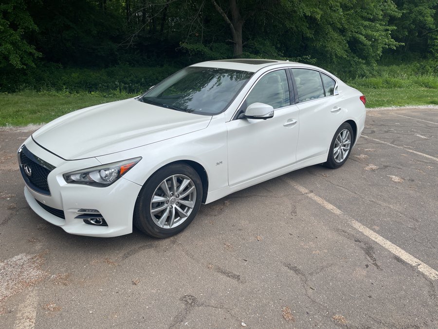 Used 2016 INFINITI Q50 3.0t Premium w/ Driver Assistance Package RWD image 24