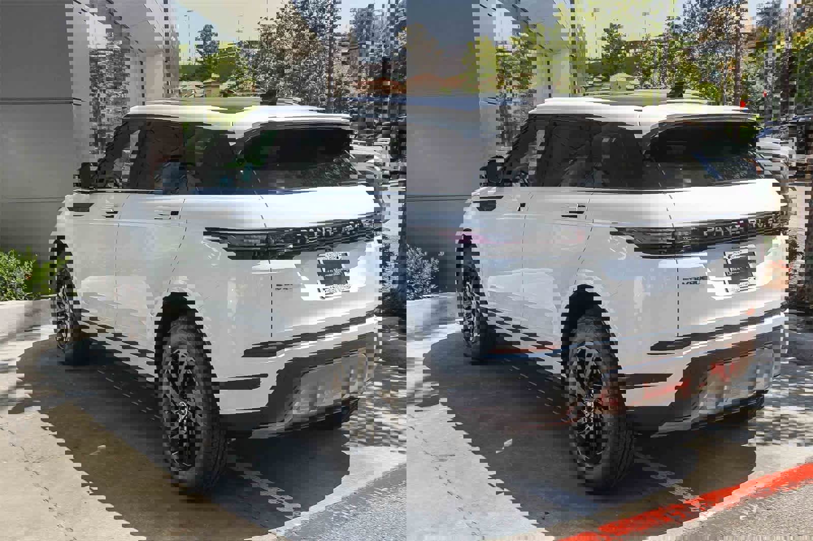 New 2026 Land Rover Range Rover Evoque S image 4