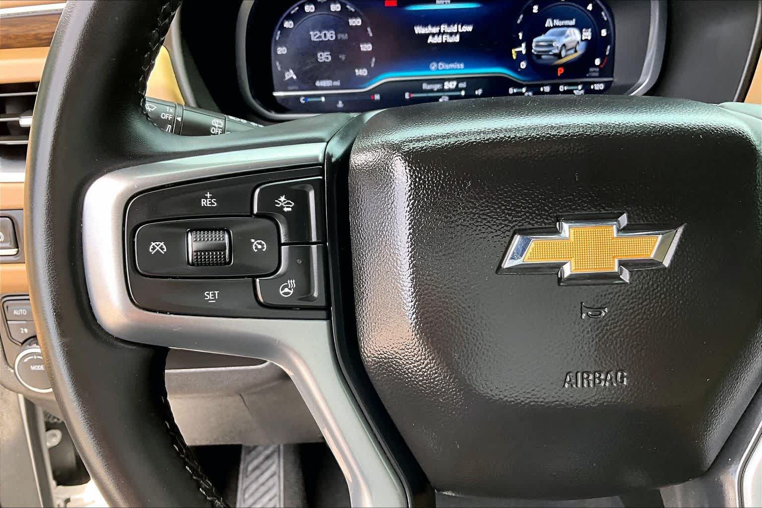 Used 2024 Chevrolet Tahoe Premier AWD/4WD image 23