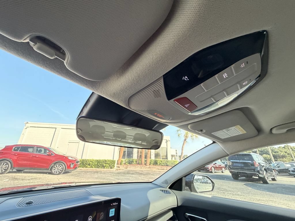 Certified 2025 Kia K4 EX FWD image 32