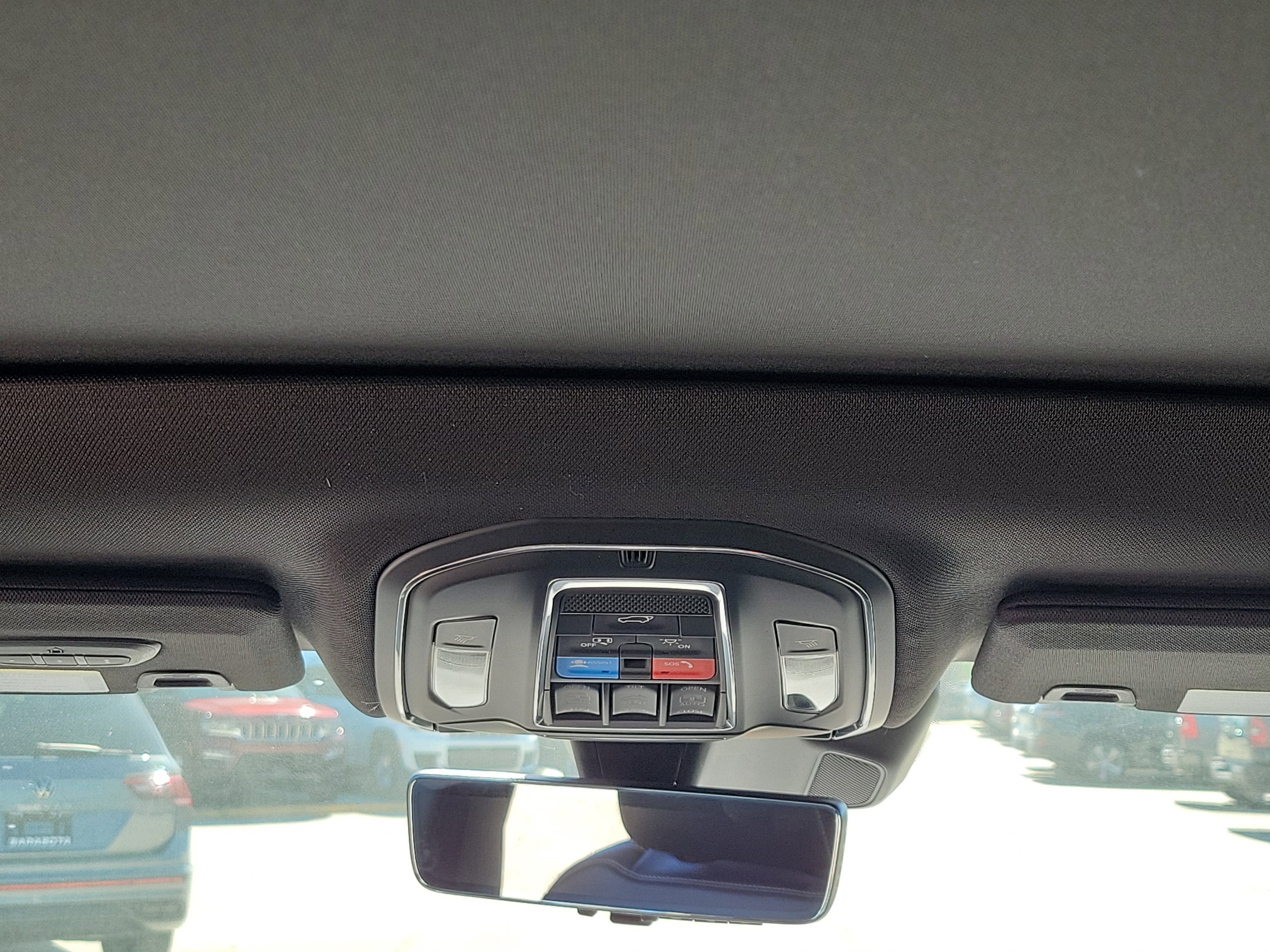 New 2026 Jeep Grand Cherokee Limited w/ Luxury Tech Group II RWD image 16