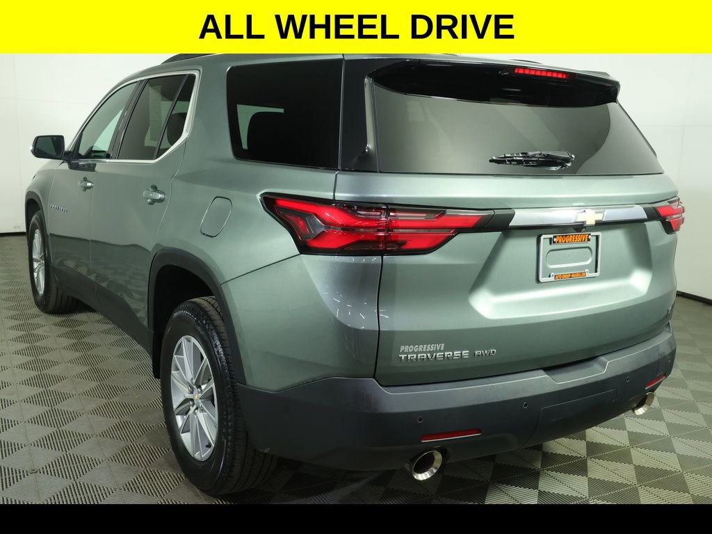 Used 2022 Chevrolet Traverse LT w/ LPO, Floor Liner Package image 4