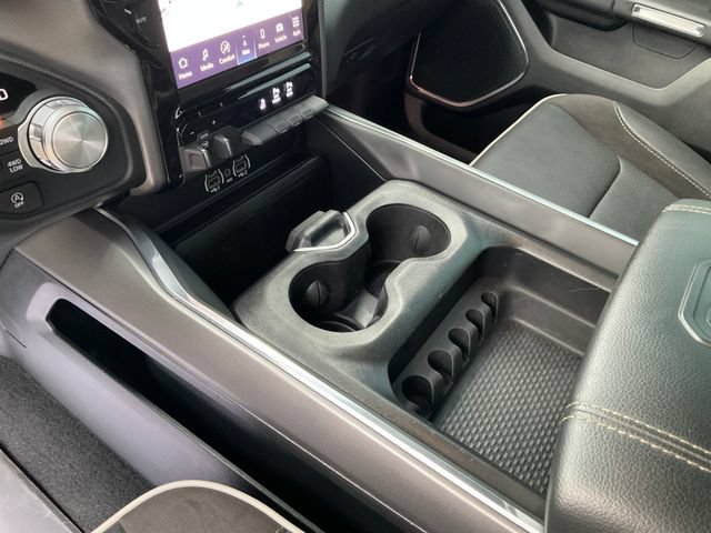 Used 2025 RAM 1500 Laramie AWD/4WD image 19