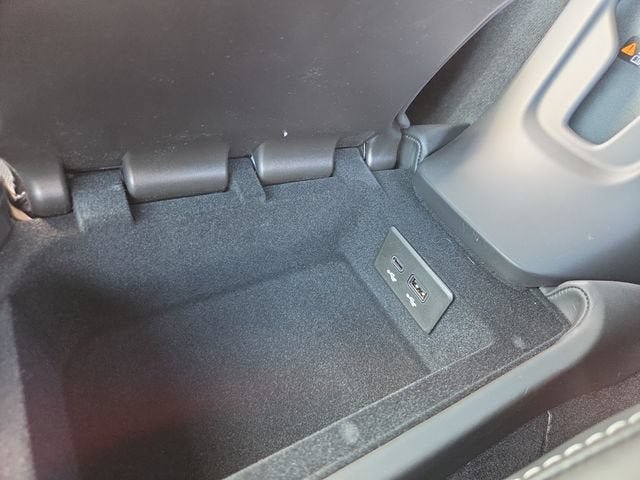 New 2027 Chevrolet Corvette Stingray Convertible w/ Stealth Interior Trim Package RWD image 18