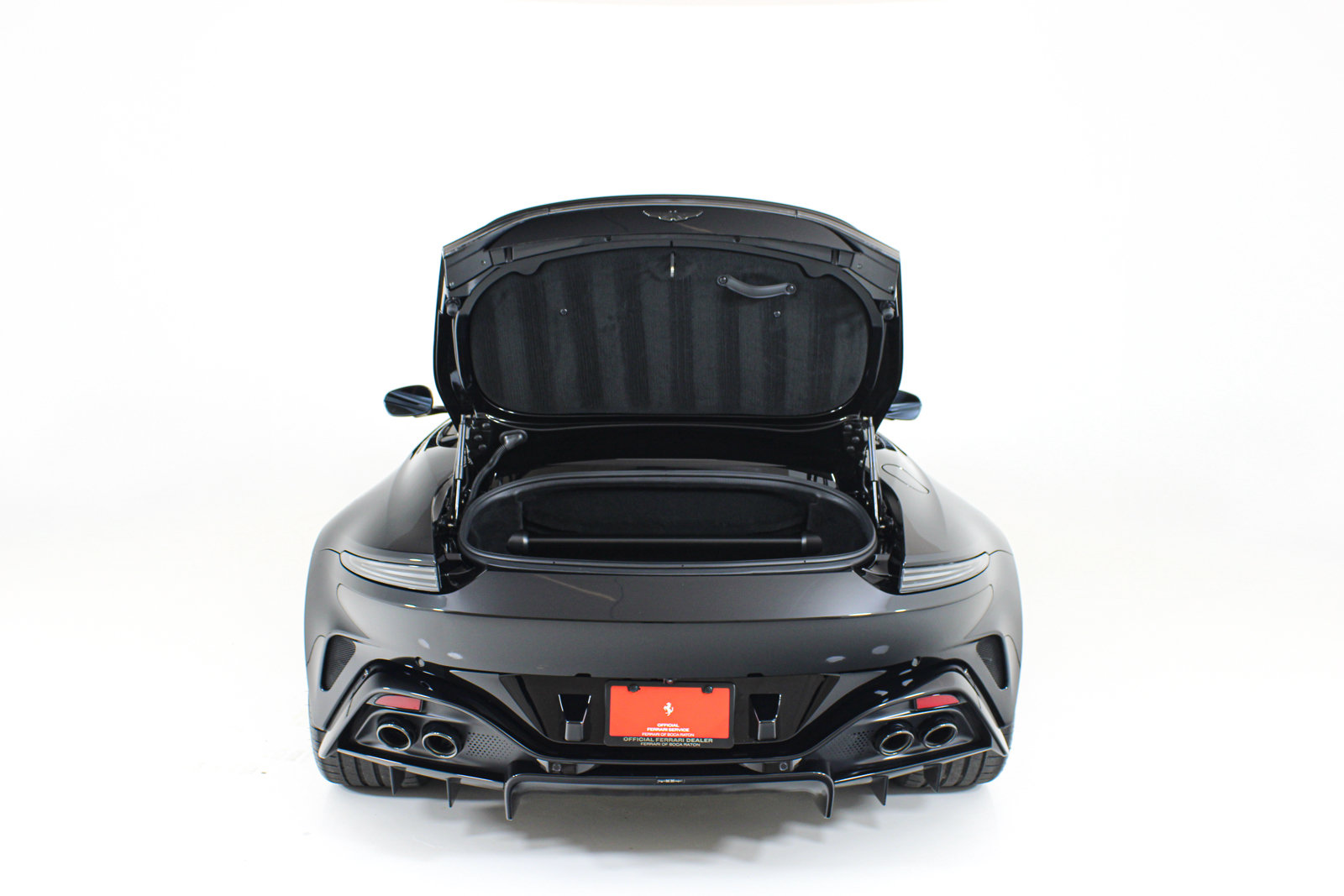 Used 2026 Aston Martin V8 Vantage S RWD image 34