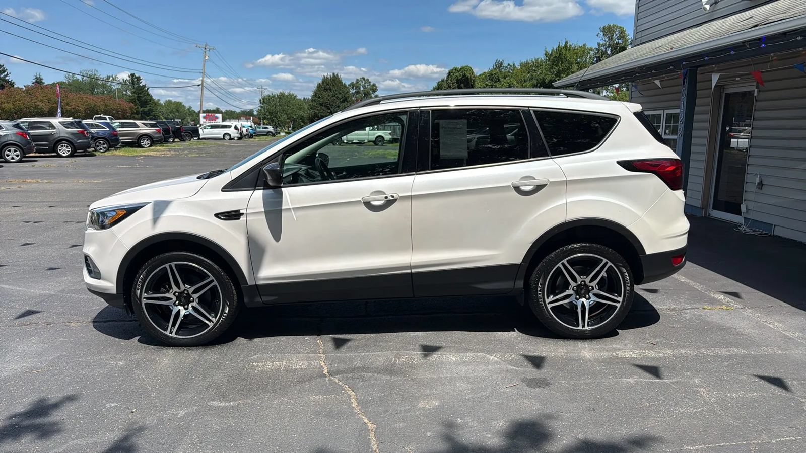 Used 2019 Ford Escape SEL AWD/4WD image 3