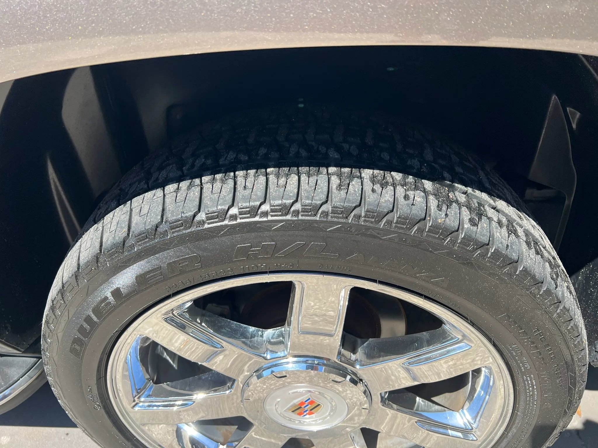 Used 2014 Cadillac Escalade ESV Luxury AWD/4WD image 21