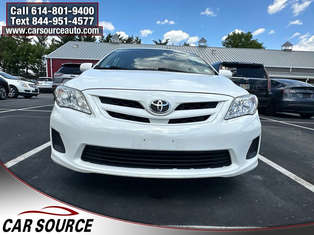 Used 2012 Toyota Corolla LE FWD image 2