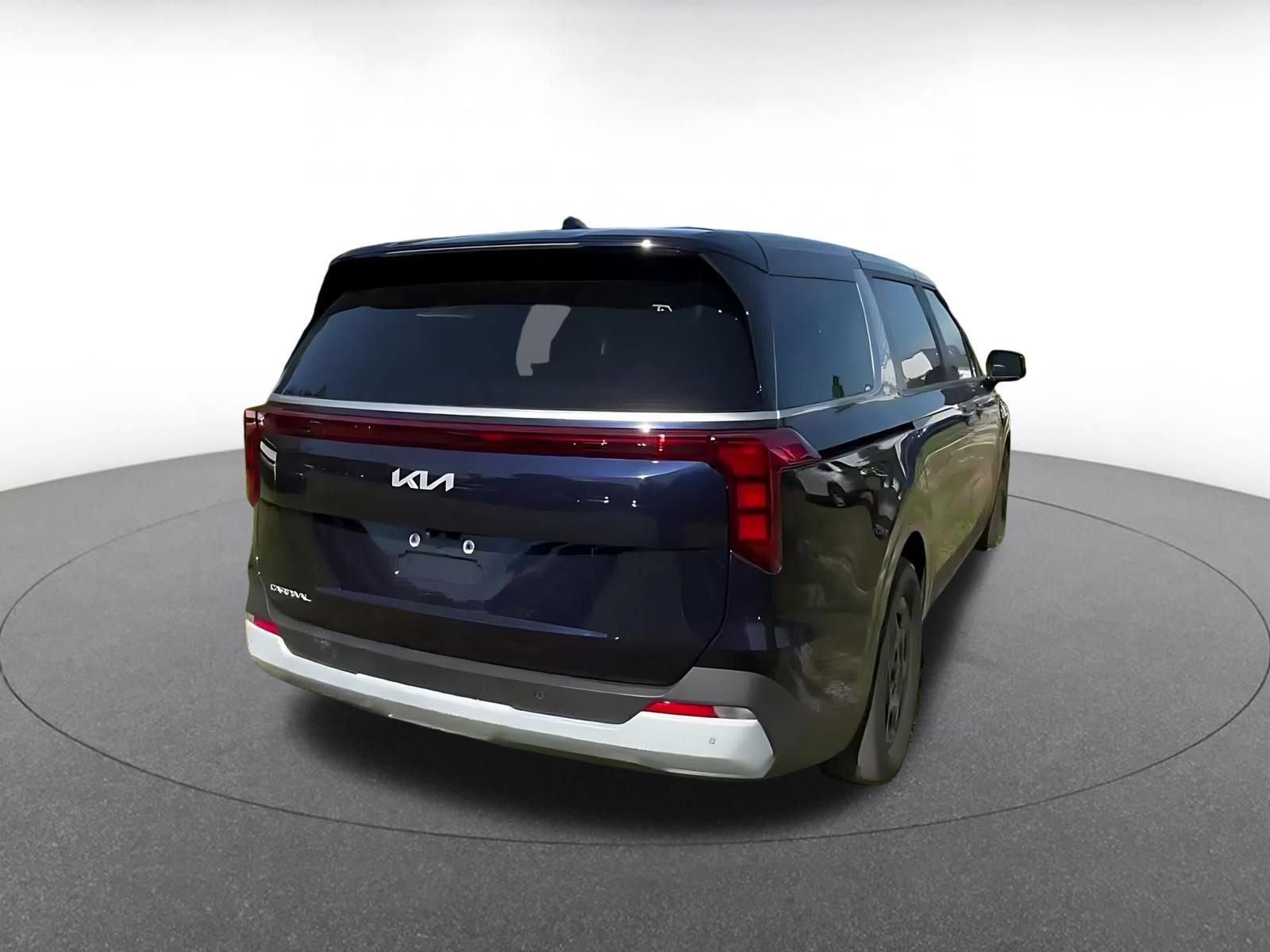 Used 2026 Kia Carnival FWD image 13