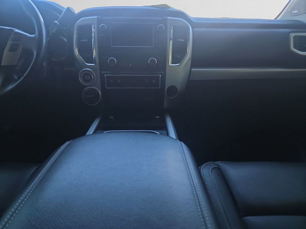 Used 2019 Nissan Titan PRO-4X w/ Pro-4x Convenience Package image 13