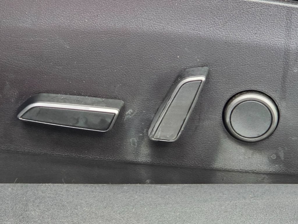 Used 2023 Tesla Model 3 Standard Range RWD image 13