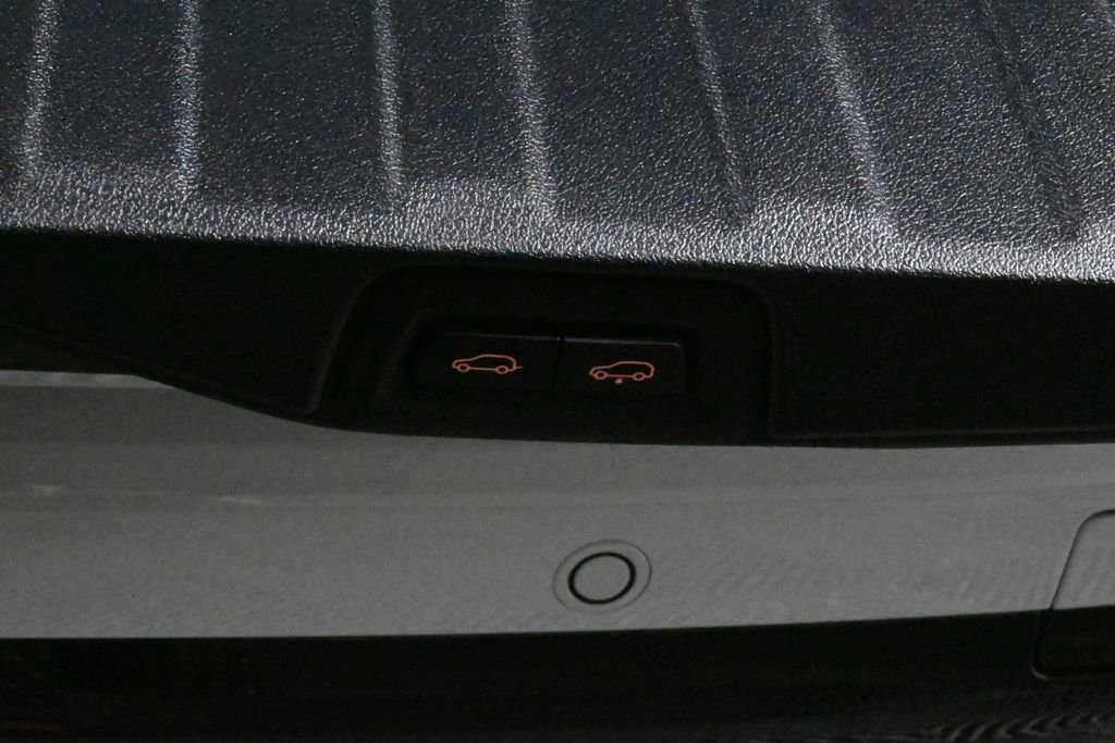 Used 2026 BMW X5 xDrive50e w/ M Sport Package image 40