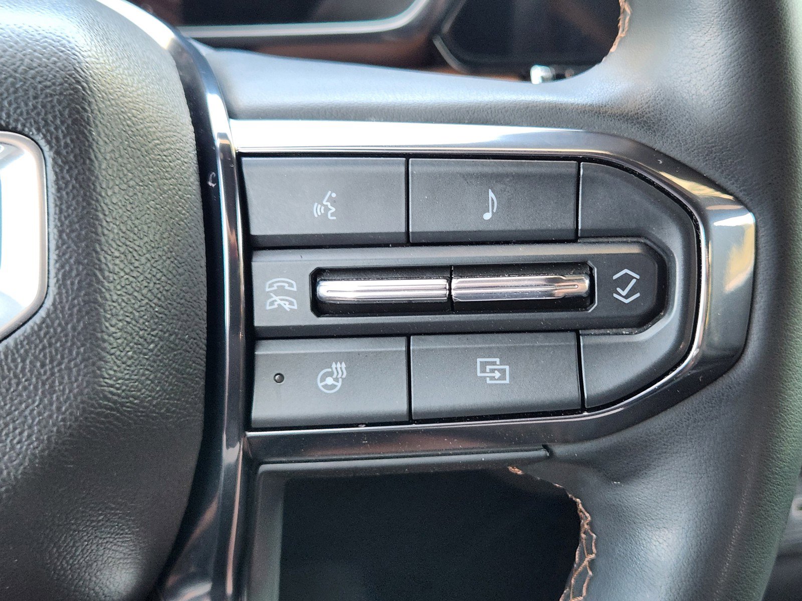 Used 2023 GMC Canyon AT4 w/ AT4 Premium Package image 22