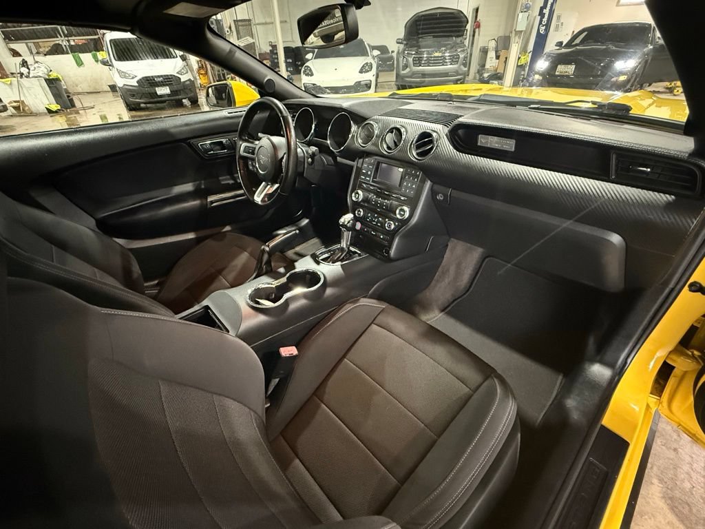 Used 2016 Ford Mustang Convertible w/ Equipment Group 051A RWD image 17